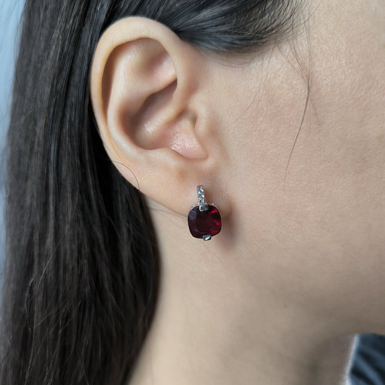 Серебряные серьги с гранатом nano 4.628ct, фианитами