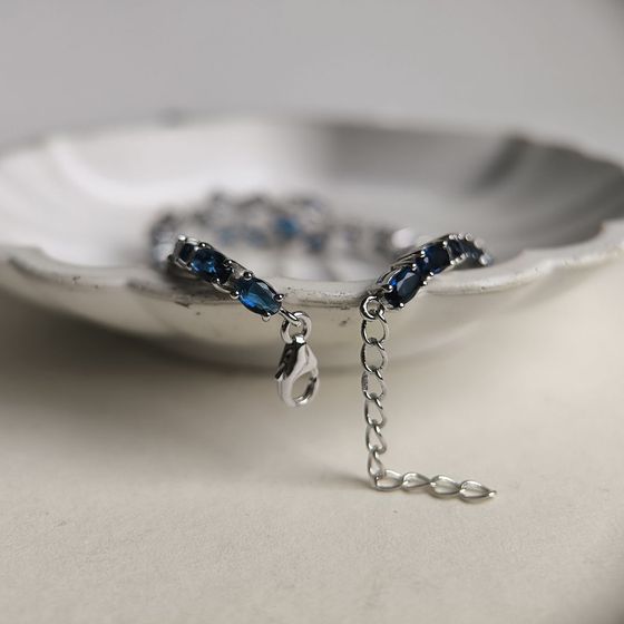Silver bracelet with sapphire nano 5.738ct