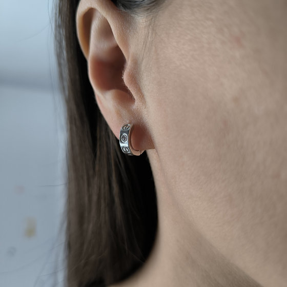 Серебряные серьги с фианитами