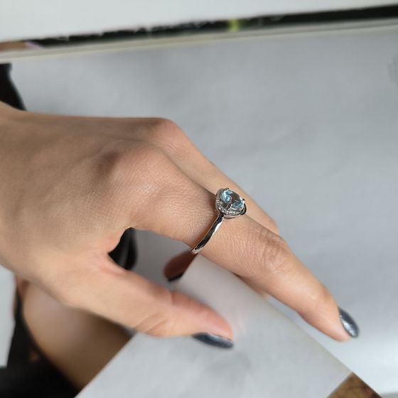 Серебряное кольцо с топазом 1.544ct