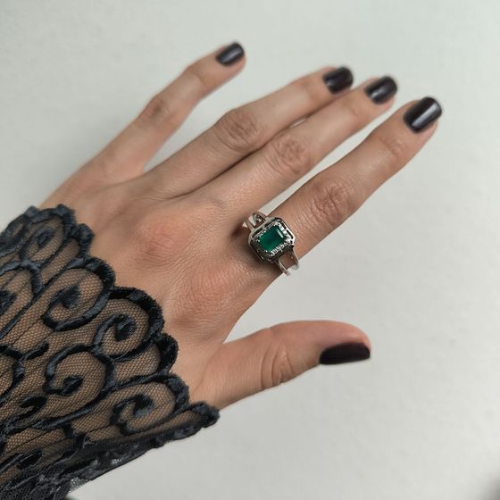 Серебряное кольцо с агатом 1.209ct, фианитами