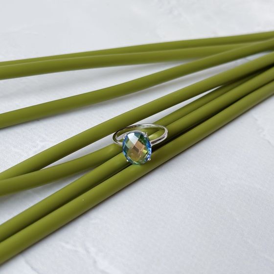 Серебряное кольцо с мистик топазом