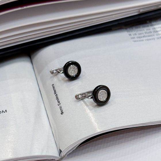 Silver earrings with ceramics
