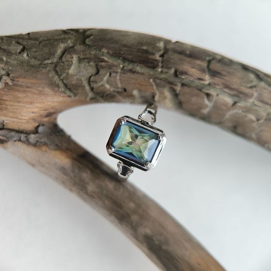Silver ring with mystic topaz 1.6ct