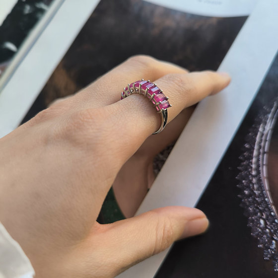 Серебряное кольцо с рубином 3.552ct