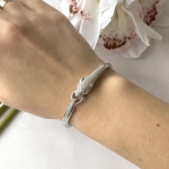 Silver bracelet with phianites