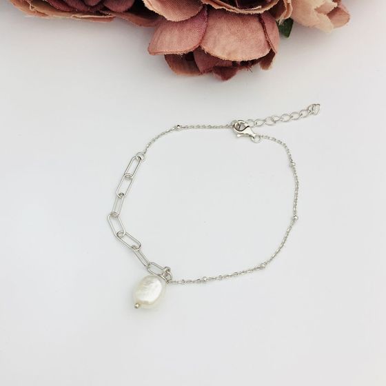 Silver bracelet with baroque pearls