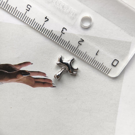 Серебряная подвеска без камней