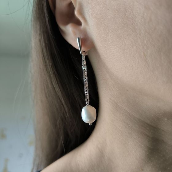 Silver earrings with baroque pearls