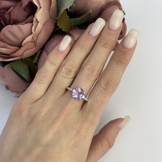 Серебряное кольцо с аметистом