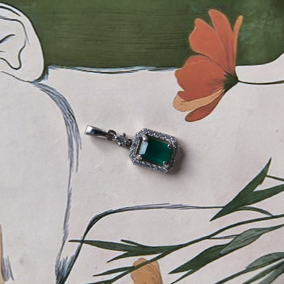 Серебряная подвеска с агатом 1.543ct, фианитами