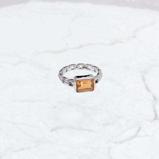Silver ring with gold quartz 1.725ct