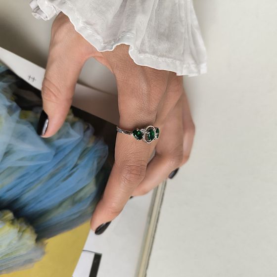 Silver ring with a 1.16-carat nano emerald