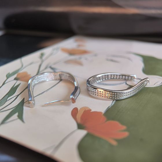 Серебряные серьги с фианитами