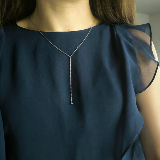 Silver necklace without stones