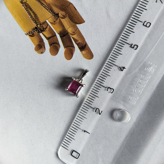 Серебряная подвеска с рубином 0.96ct