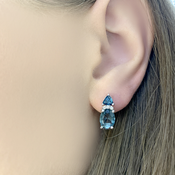 Серебряные серьги с топазом Лондон Блю 2.079ct