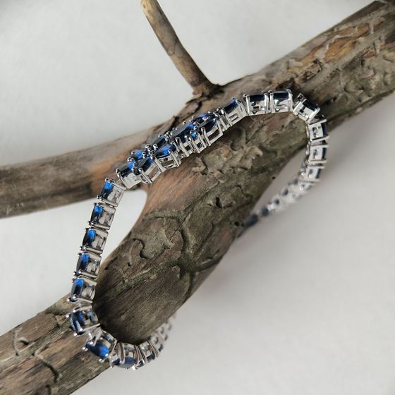 Silver bracelet with sapphire nano 5.738ct
