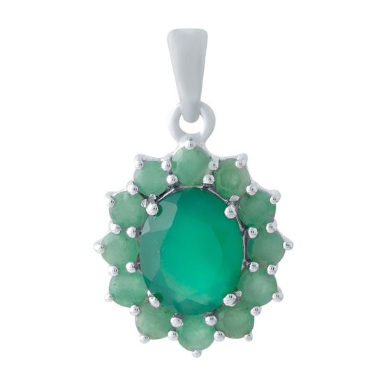 Silver pendant with a 3.857-carat emerald