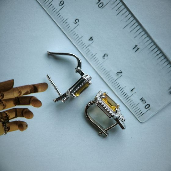 Срібні сережки з цитрином nano