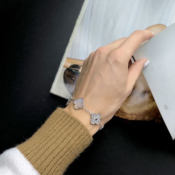 Серебряный браслет с перламутром, фианитами