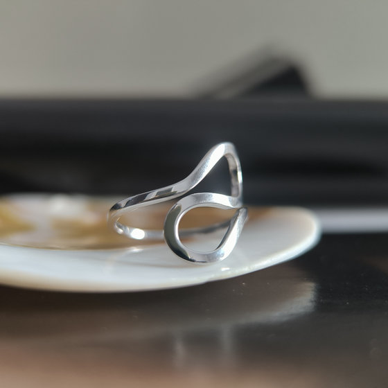 Серебряное кольцо без камней