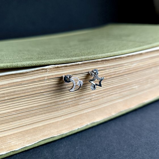 Silver Earrings with Fianites