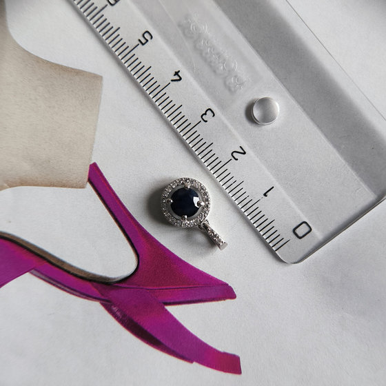 Серебряная подвеска с сапфиром 1.356ct, фианитами