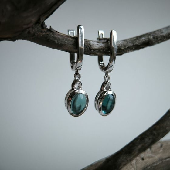 Серебряные серьги с топазом Лондон Блю 2.18ct