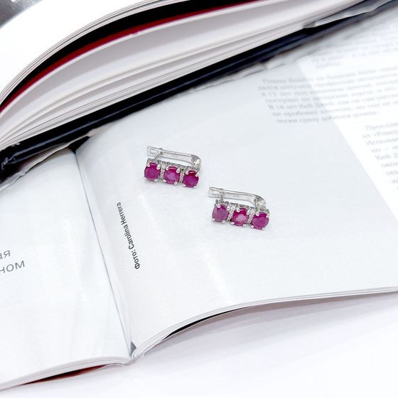 Срібні сережки з рубіном та фіанітами
