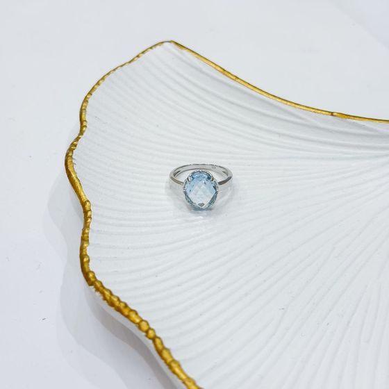 Серебряное кольцо с топазом 5.442ct