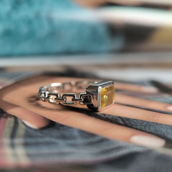 Silver ring with a 1.418ct nano citrine