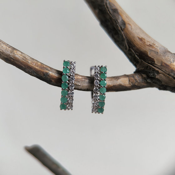 Серебряные серьги с изумрудом 1.275ct