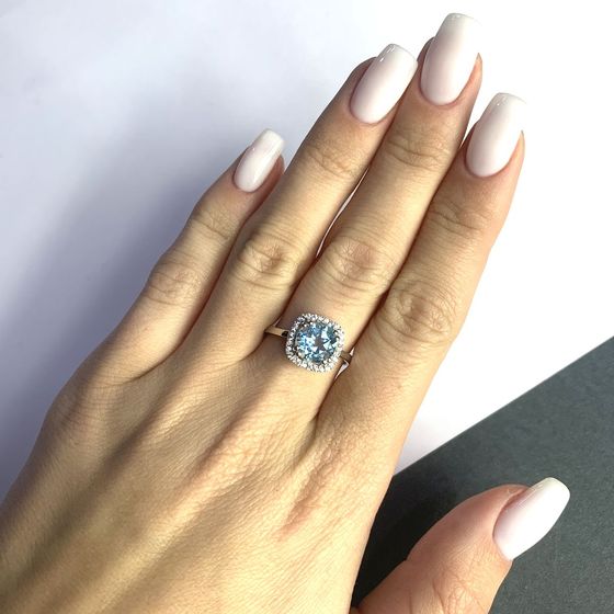 Серебряное кольцо с топазом 2.519ct