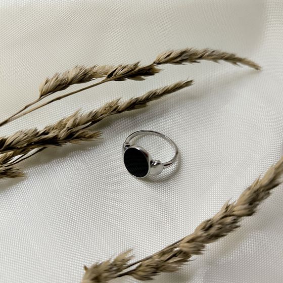 Silver ring with onyx
