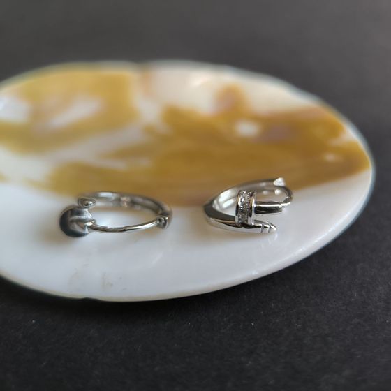 Серебряные серьги с фианитами