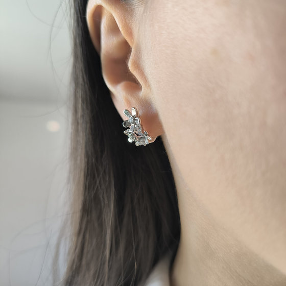 Серебряные серьги с фианитами