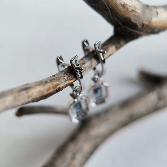 Серебряные серьги с мистик топазом 2.366ct