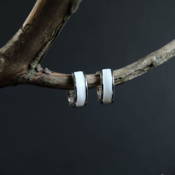 Срібні сережки з фіанітами, емаллю