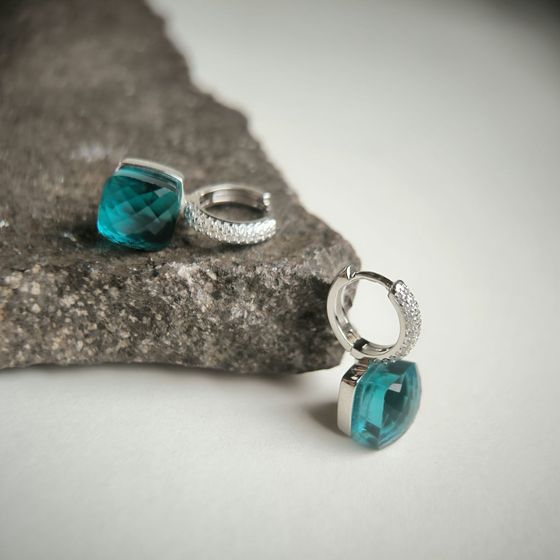 Серебряные серьги с фианитами