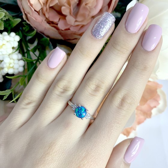 Серебряное кольцо с опалом 0.669ct