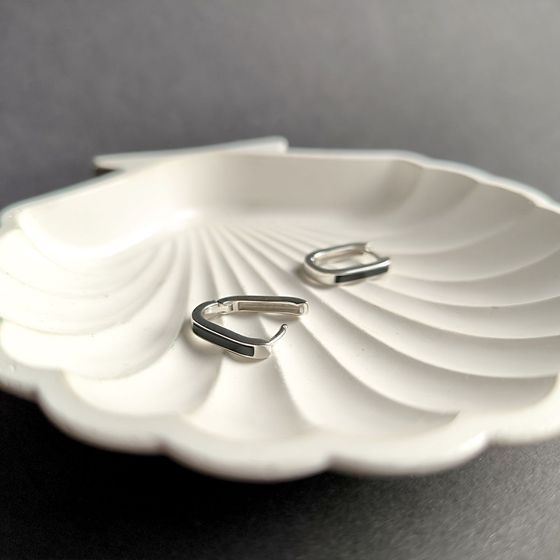 Серебряные серьги с емаллю