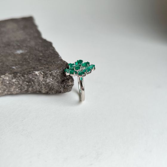 Silver ring with agate