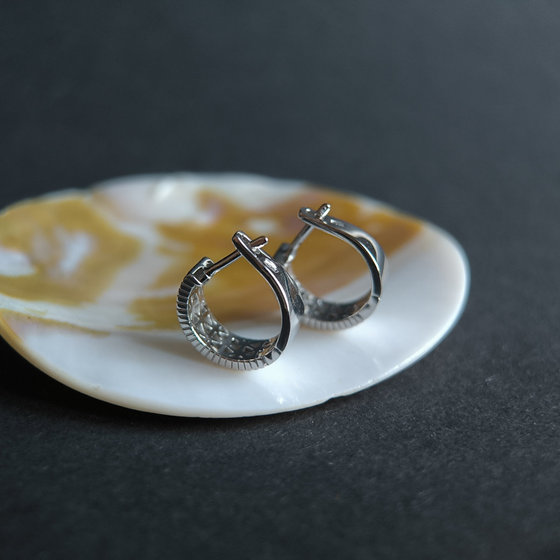 Серебряные серьги без камней