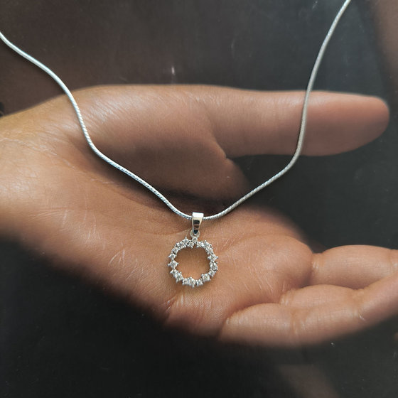 Серебряная подвеска с фианитами