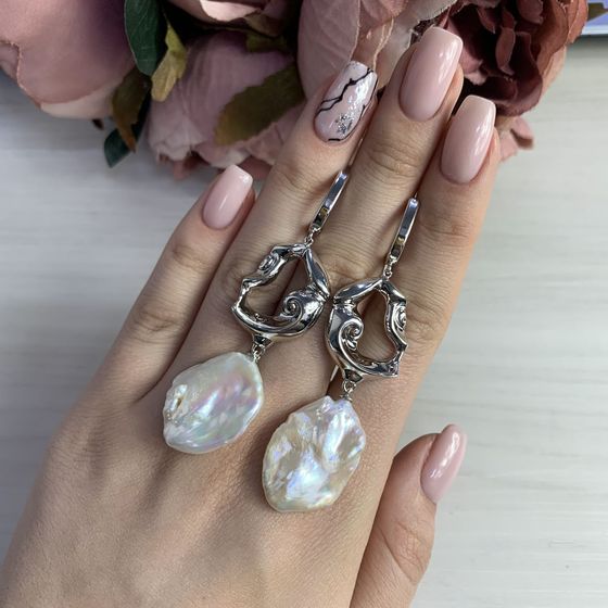 Серебряные серьги с жемчугом барочным