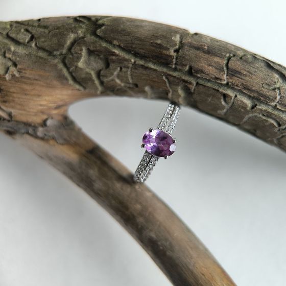 Серебряное кольцо с александритом 1.45ct