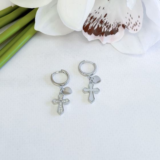 Silver earrings with phianites, mother of pearl