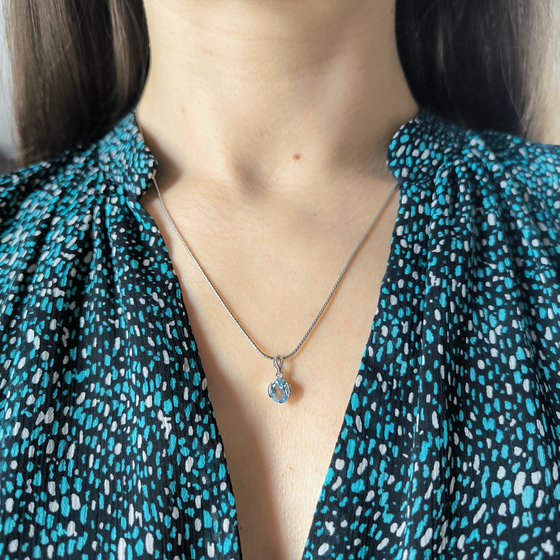 Серебряная подвеска с топазом 1.442ct