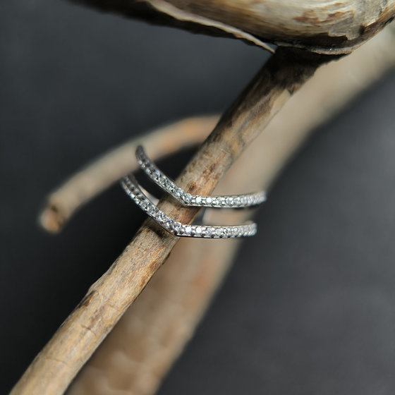 Silver ring with cubic zirconia